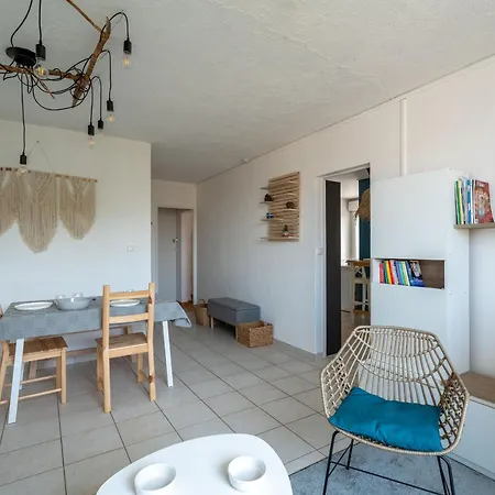 Cosy à Bourg, 6 Pers, Proche Centre Et Lac, Ménage Inclus - Fr-1-319-576 Biscarrosse